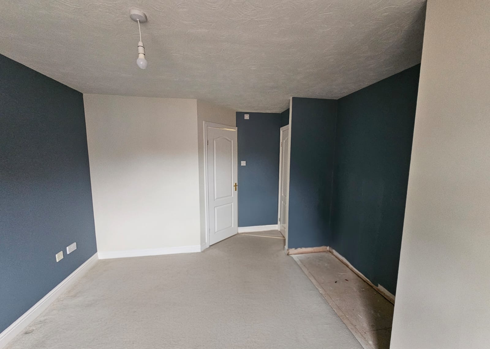 painted bedroom dark blue 4